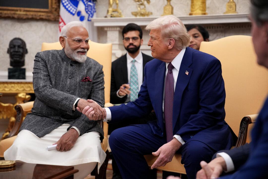 Trump Says India Agreed to Stop Buying Oil From Russia