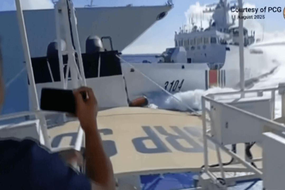 Chinese Ships Collide During Blockade Against Philippine Boat: Manila Says
