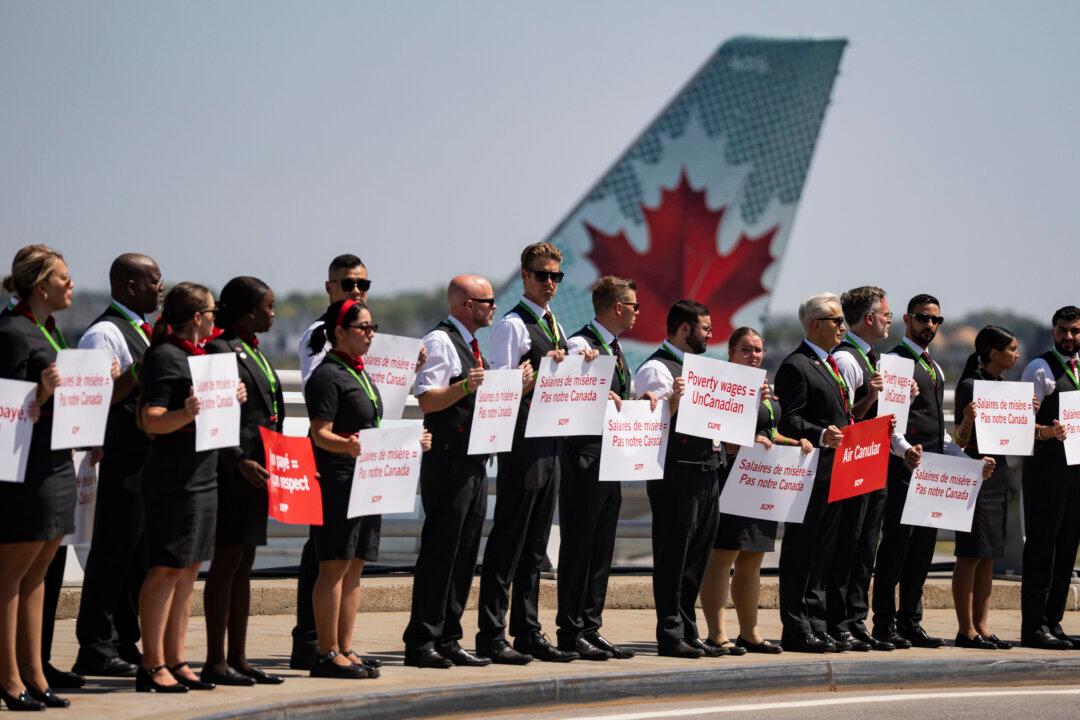Air Canada Flight Attendants Could Serve Strike Notice After Midnight Tonight