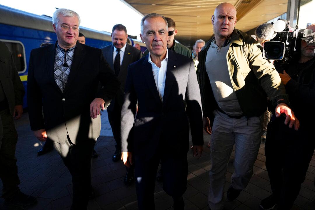 In Kyiv, Carney Not Ruling out Canadian Troops in Ukraine If Peace Deal Reached