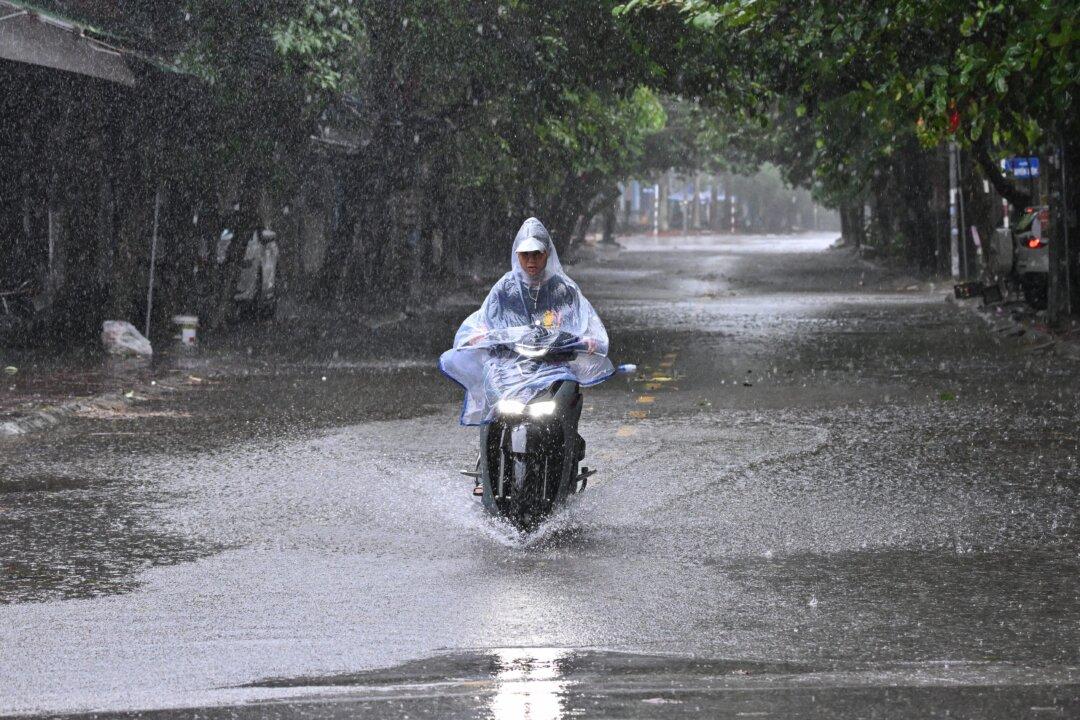 Typhoon Kajiki Drenches Southern China’s Hainan Island, Heads Toward Vietnam