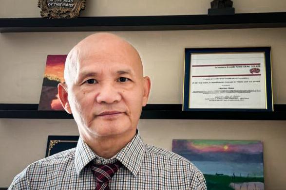 Chinese Author Urges US to Defend Freedom as CCP Targets Shen Yun and Falun Gong