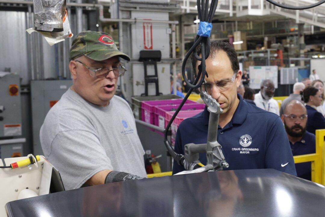 US Manufacturing Sees Strongest Expansion In More Than 3 Years: S&P Global