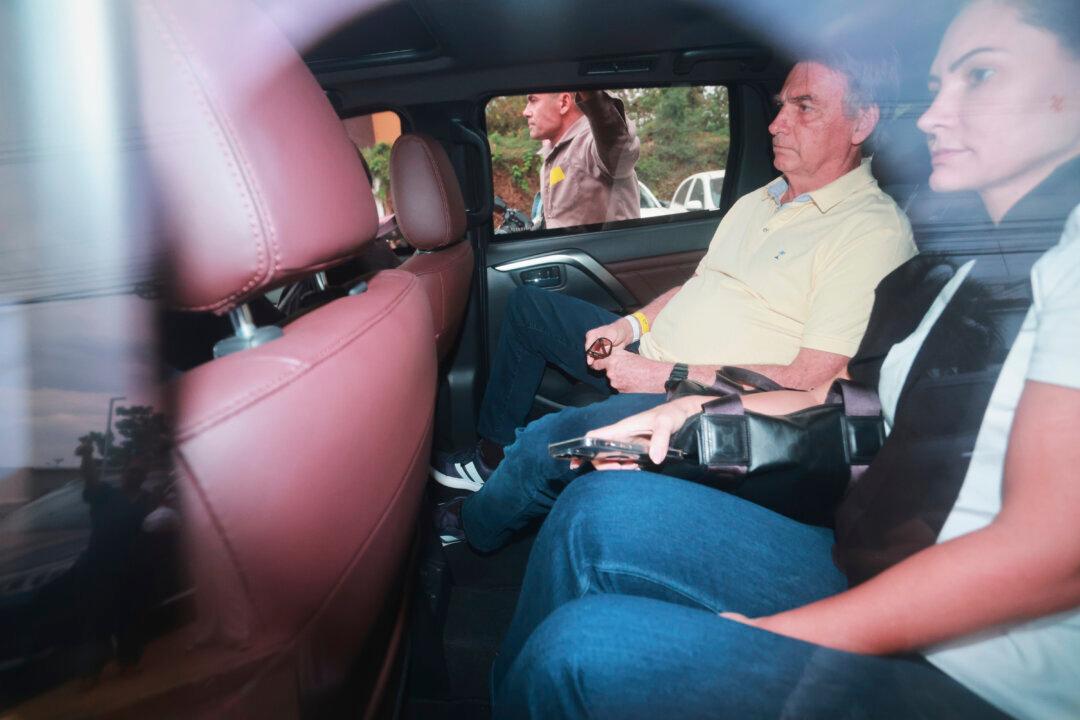 Doctors for Brazil’s Bolsonaro Say Early-Stage Cancer Detected in His Skin Lesions