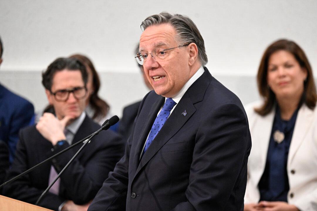 Quebec Premier Promises New Legislation Inspired by Federal Major Projects Bill