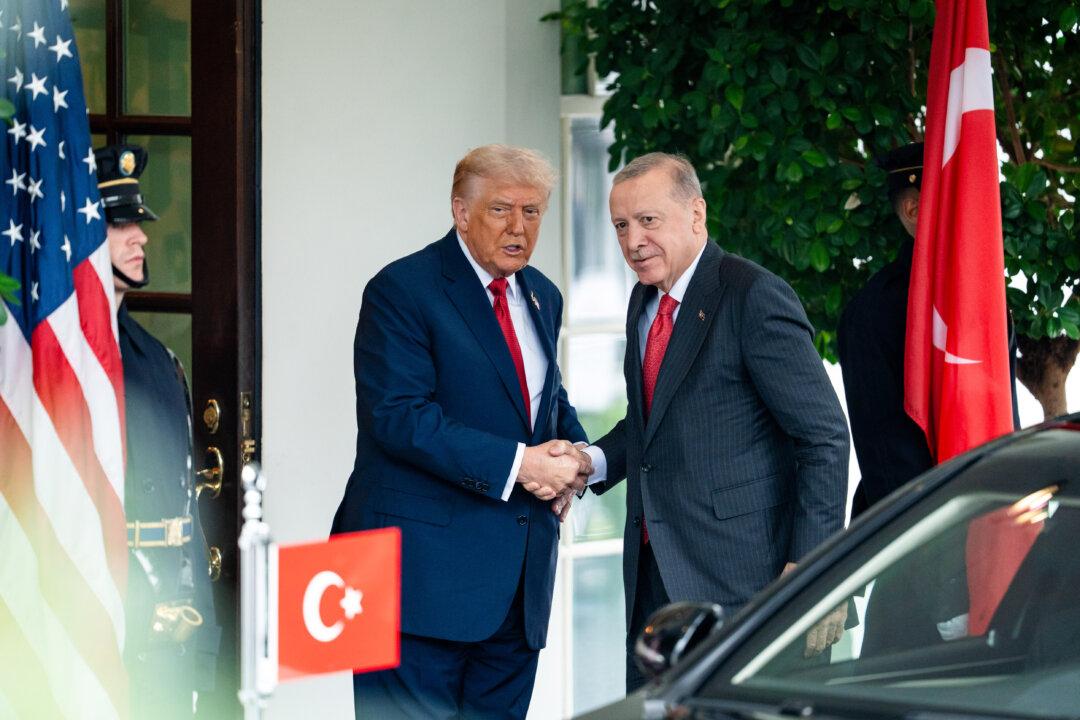 Trump Hints at Possible Sanctions Relief for Turkey in Meeting With Erdogan