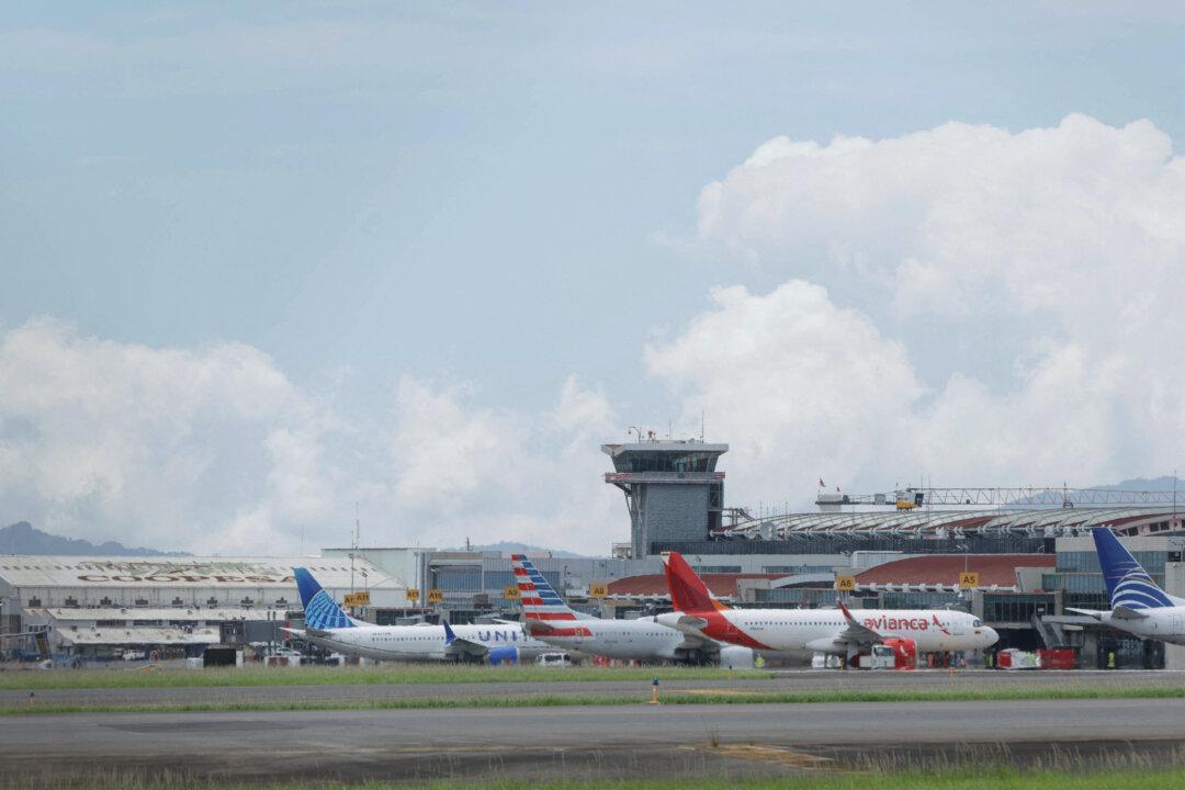 Costa Rica Reopens Airspace After Radar Outage Forces Nationwide Shutdown