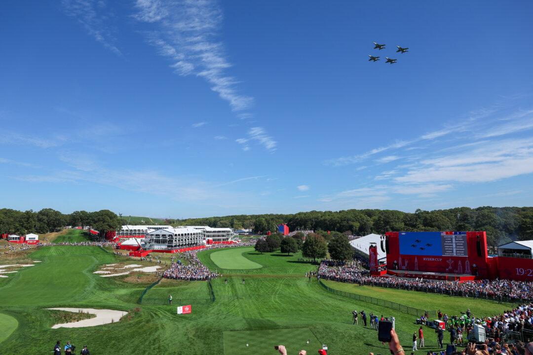 European Team Retains Ryder Cup, Holds Off American Surge on Sunday