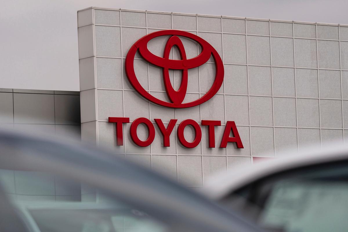 Toyota Recalls More Than 7,000 Minivans, Says Seats Could Malfunction in Crash