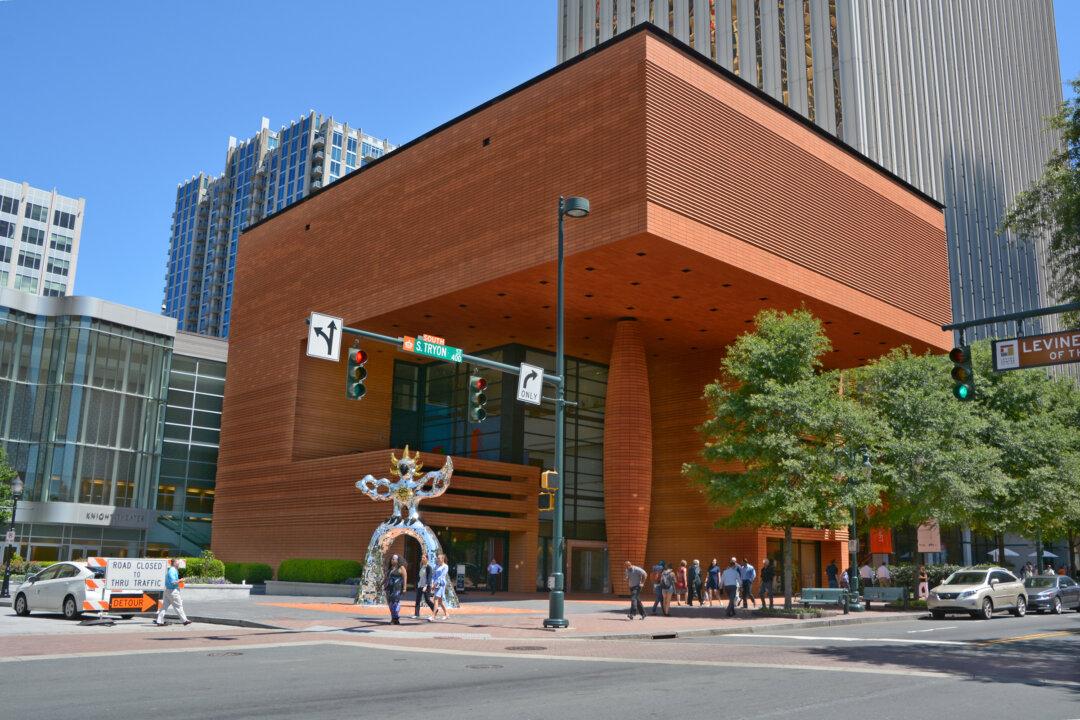 Charlotte, N.C., Offers Serious Options for Layover Travel