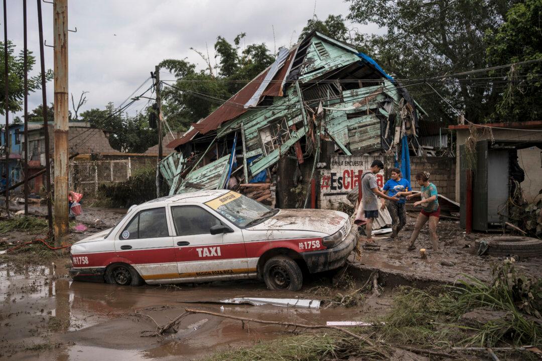 Nearly 40 Dead After Torrential Rain Causes Flooding, Landslides in Mexico