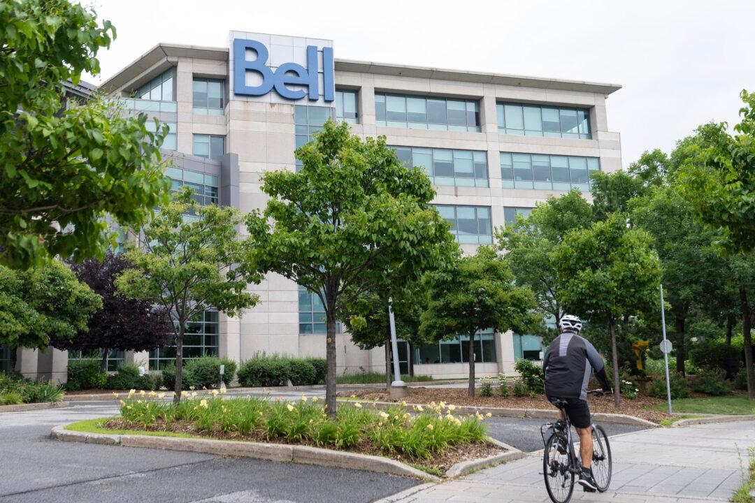 Bell to Resell Fibre Internet in Western Canada as It Announces Three-Year Outlook
