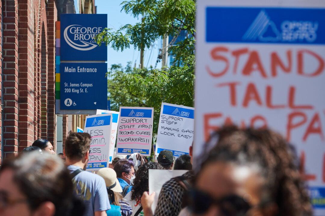 Ontario College Support Workers to End 5-Week Strike, Say Tentative Deal Reached