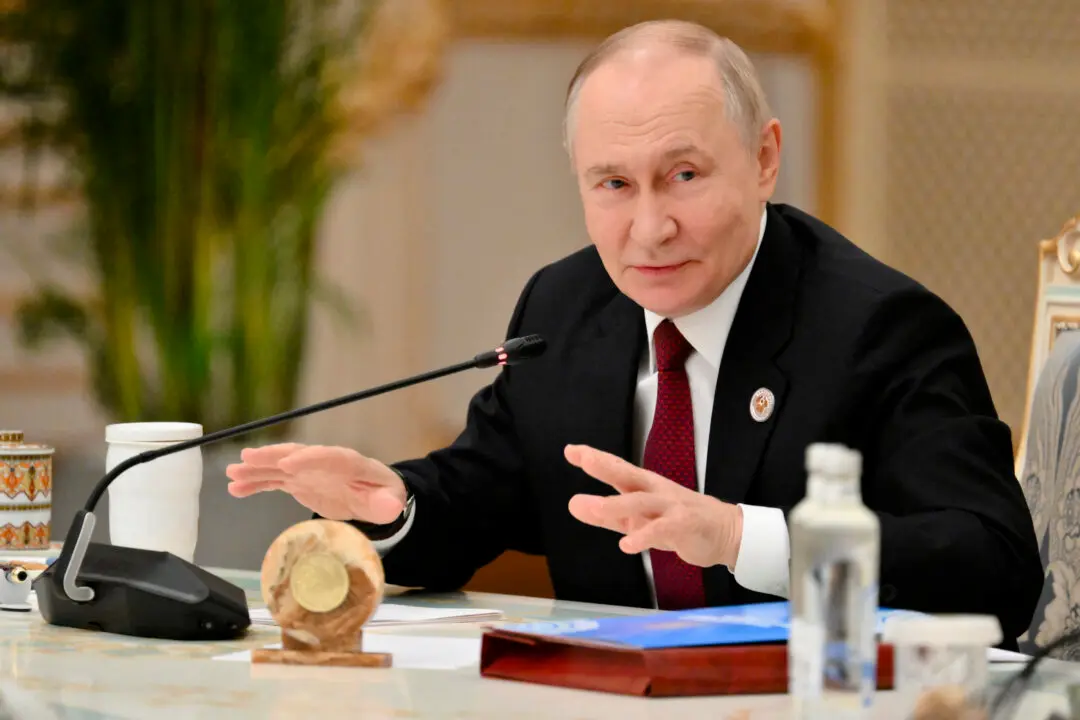 Putin Hosts Syrian Interim President in Moscow in First Face-to-Face Since Assad’s Fall