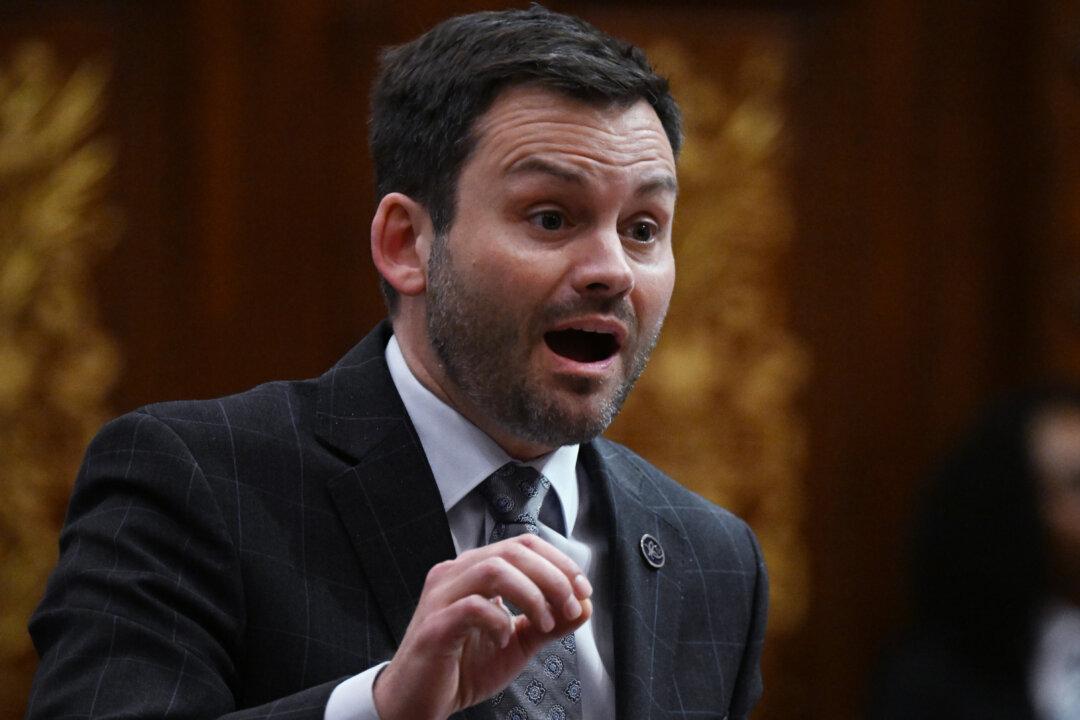 Montreal Man Pleads Guilty to Making Death Threats Against Parti Québécois Leader