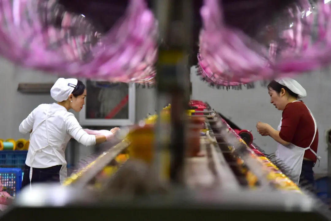 China’s Growth Could Slow to 2 Percent: Economist