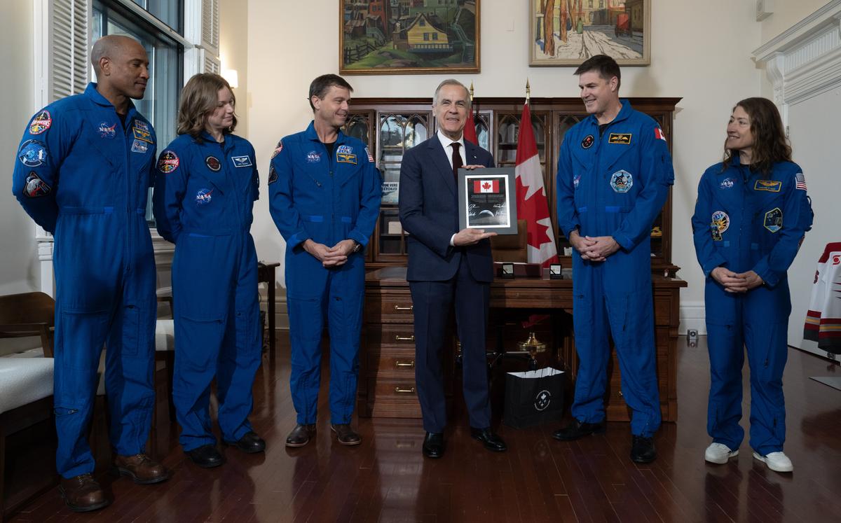 Hansen, Artemis II Crew Talk About Future Space Missions in Ottawa