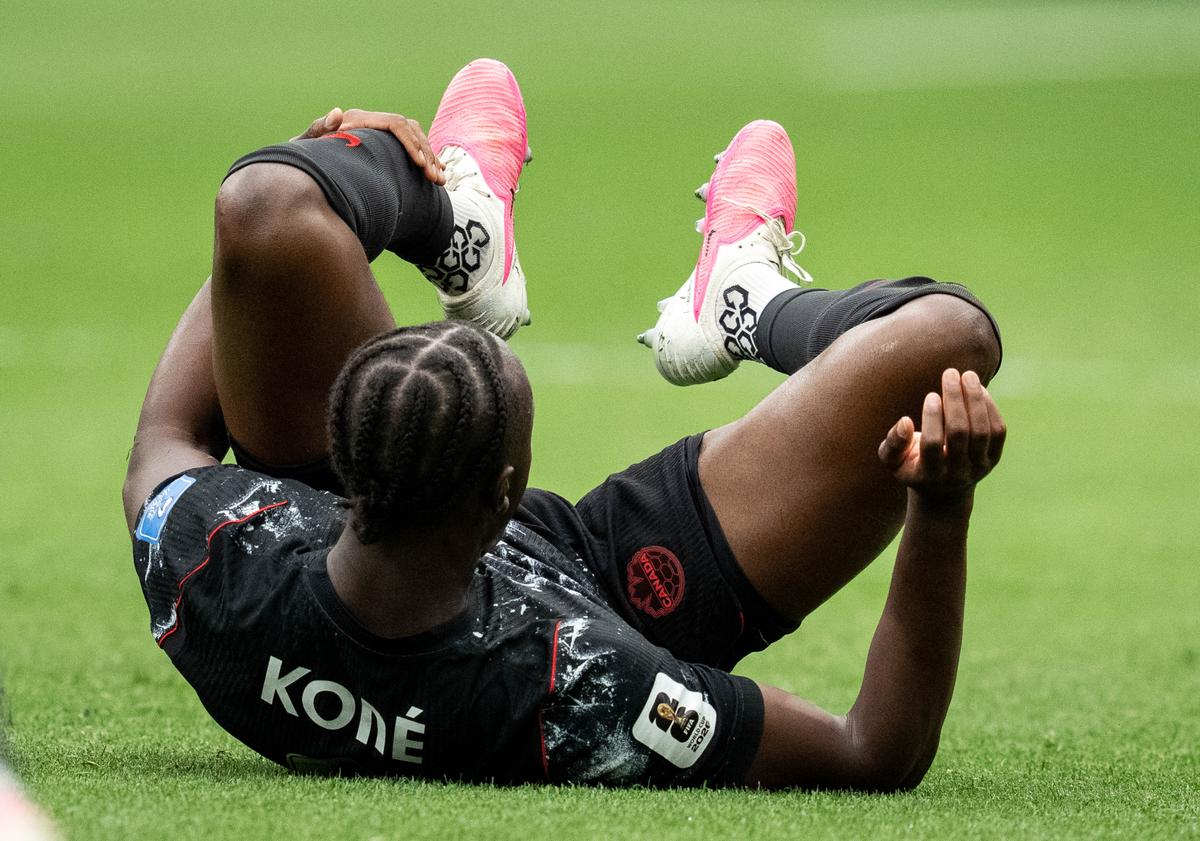 Canada Midfielder Ismaël Koné Undergoes Surgery to Repair Broken Leg at World Cup