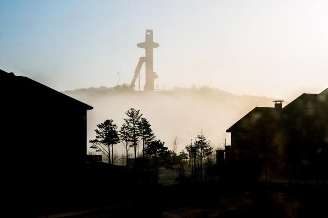 The Alpensia ski tower in Pyeongchang. (Benjamin Chasteen/The Epoch Times)