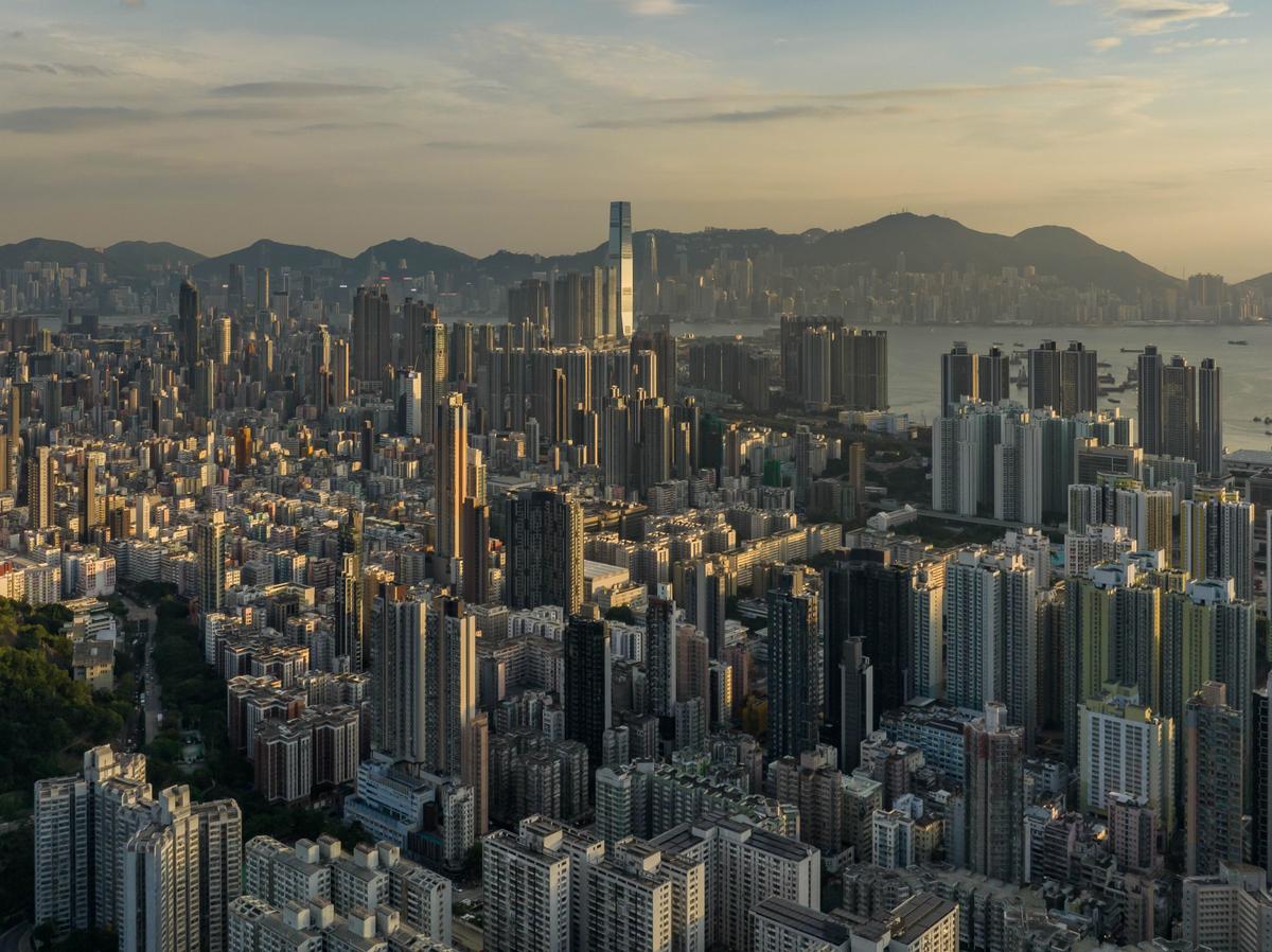 ‘Dubai Prince’ Who Pledged $500 Million Investment in Hong Kong’s Past as Singer Stirs Controversy