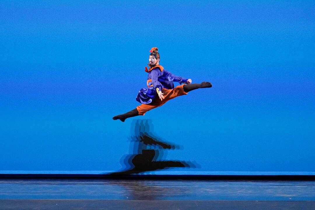 Classical Chinese Dance ‘A Gift From the Heavens’: Bronze Award Winner