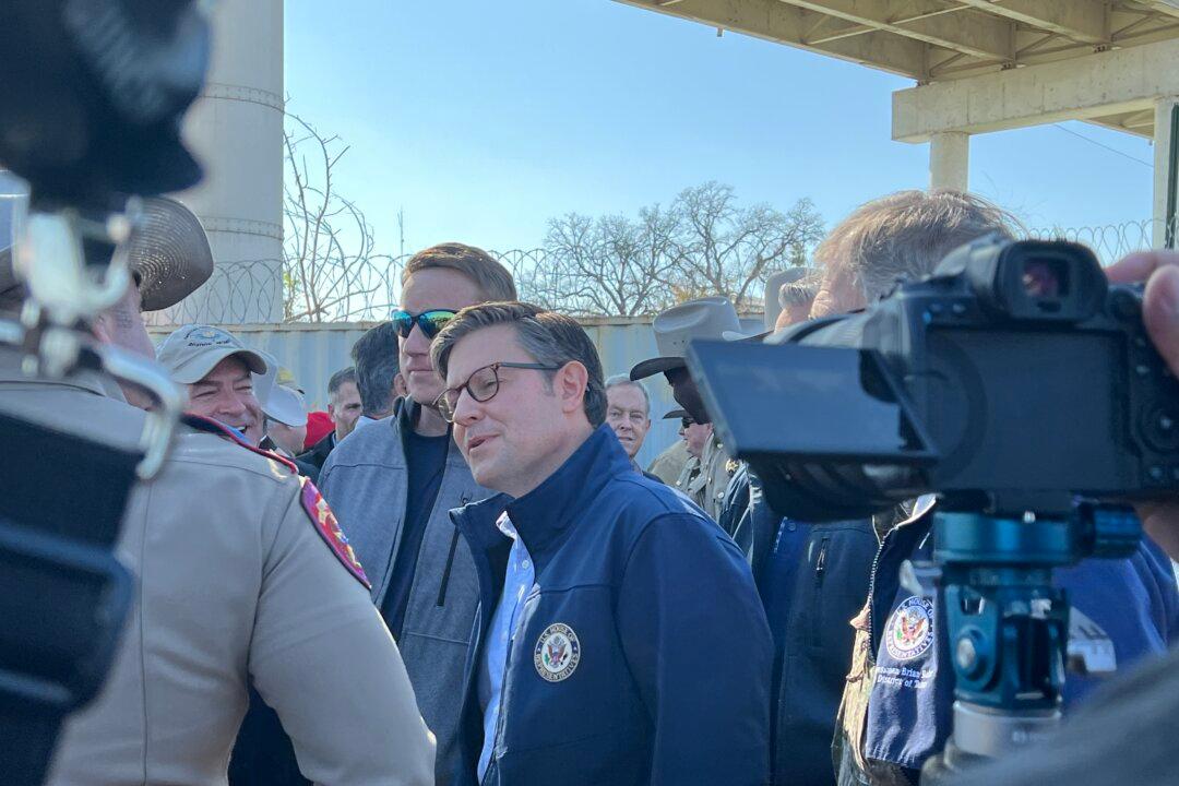 House Republicans Hint at Government Shutdown If Border Not Secured