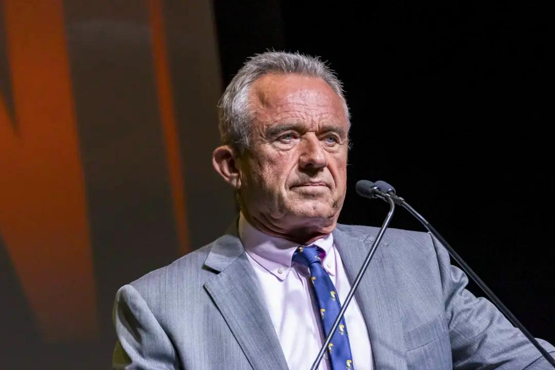 RFK Jr. Says Kennedy Siblings Asked Biden to Give Him Secret Service Protection