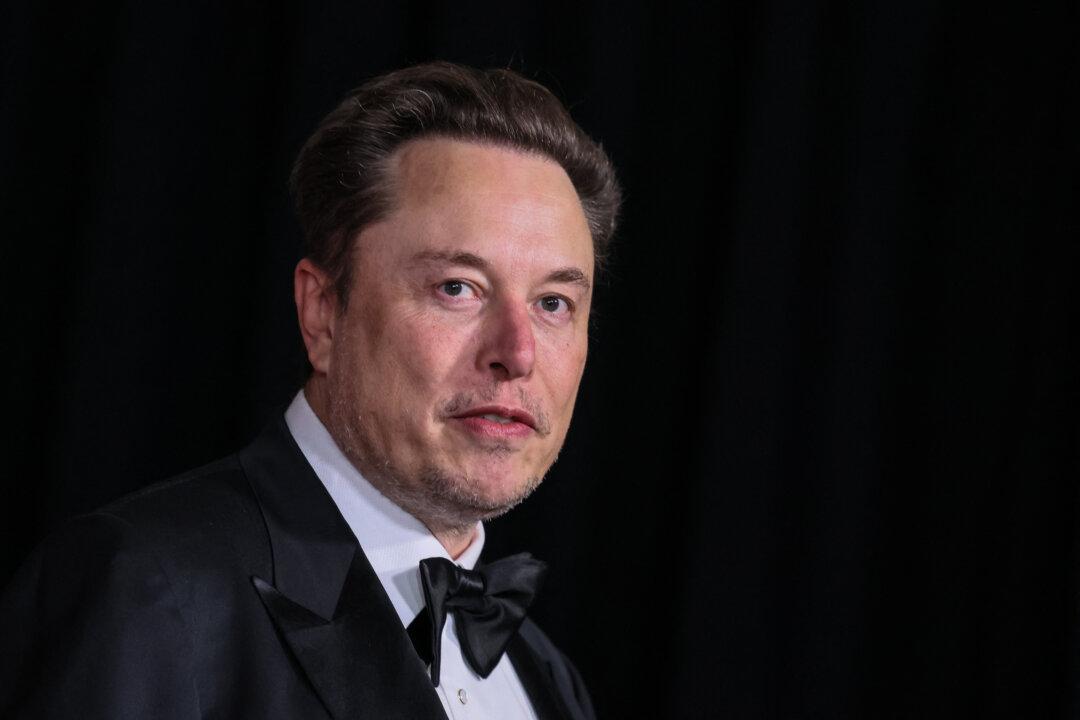 Elon Musk Treads Deeper Into Canada Free Speech Debate
