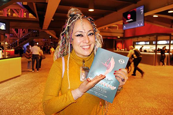 Lydia Rendón at the Shen Yun Performing Arts performance at Auditorio Nacional on May 2, 2024. (Lily Yu/The Epoch Times)