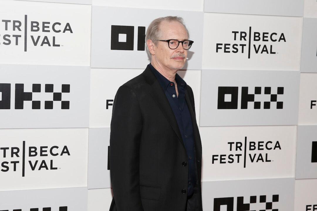 Actor Steve Buscemi Is OK After Being Punched in the Face in New York City