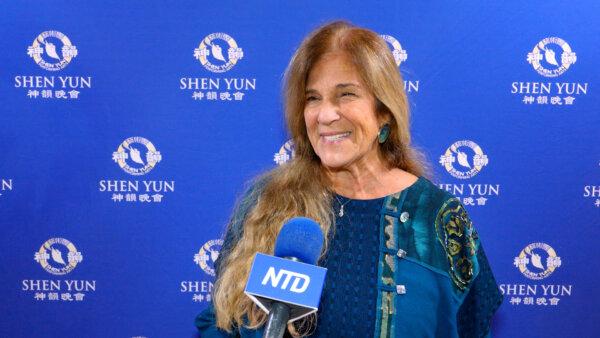 Best-Selling Author Says Shen Yun Helps Get ‘In Touch With Your Inner Self’