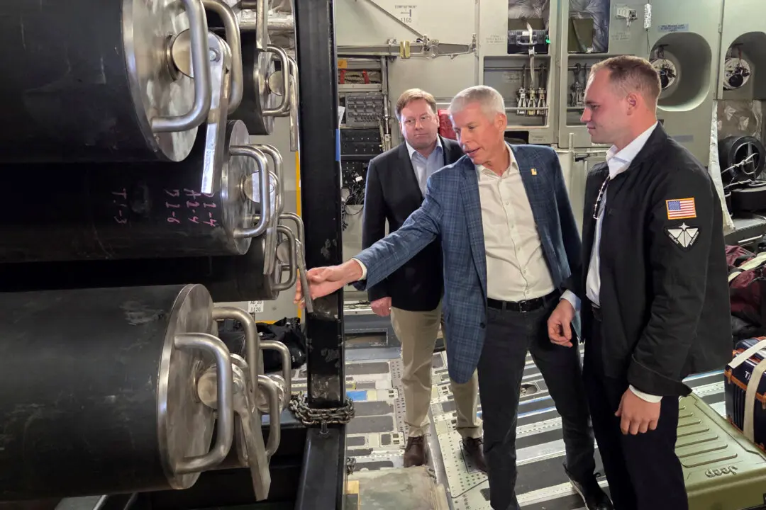 US Military Conducts First Airlift of Next-Gen Nuclear Reactor to Utah