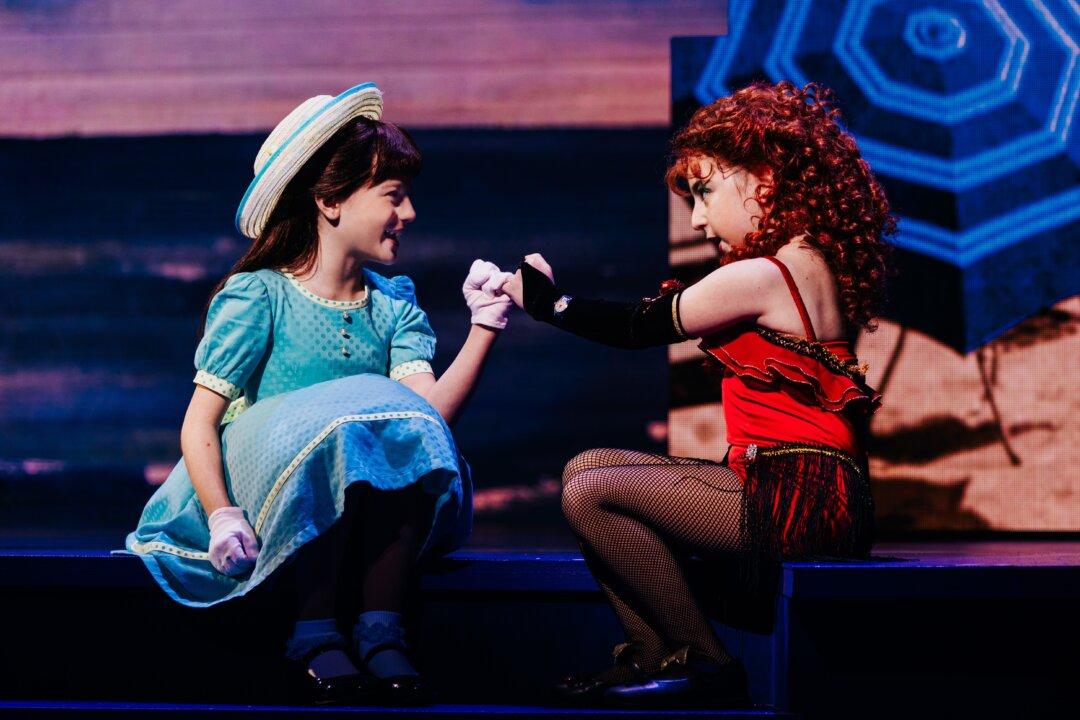 ‘Beaches’ Brings Lifelong Friendship to Broadway