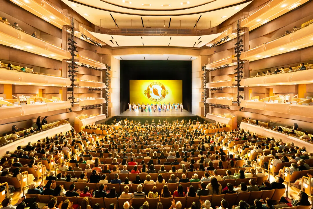 Sold-Out Show in Toronto Caps Shen Yun’s 2026 World Tour