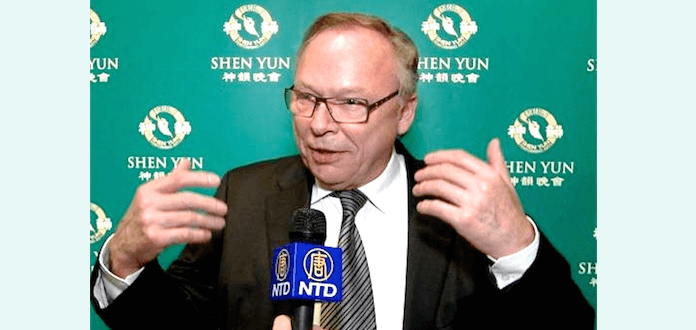 Shen Yun Teaches Respect