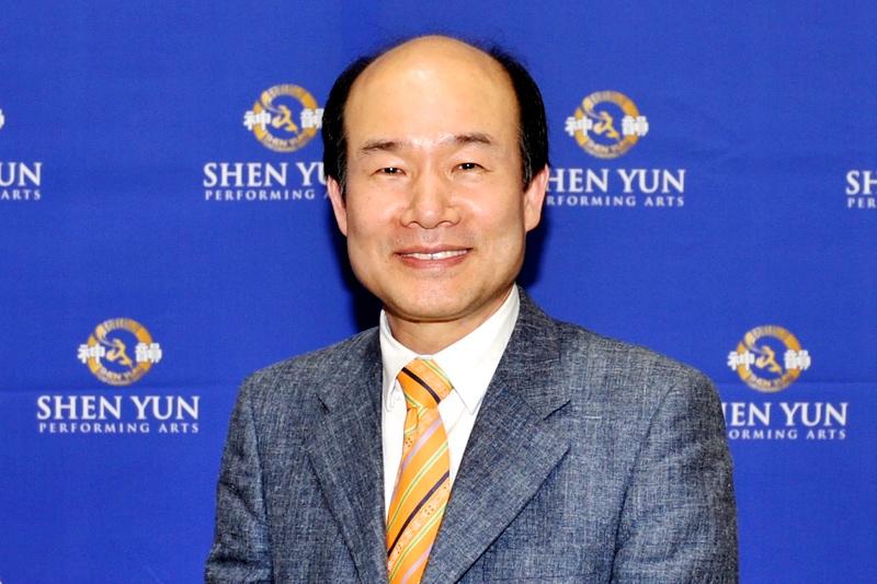 Performing Arts Association President: Shen Yun, ‘I feel like I’m awakened’