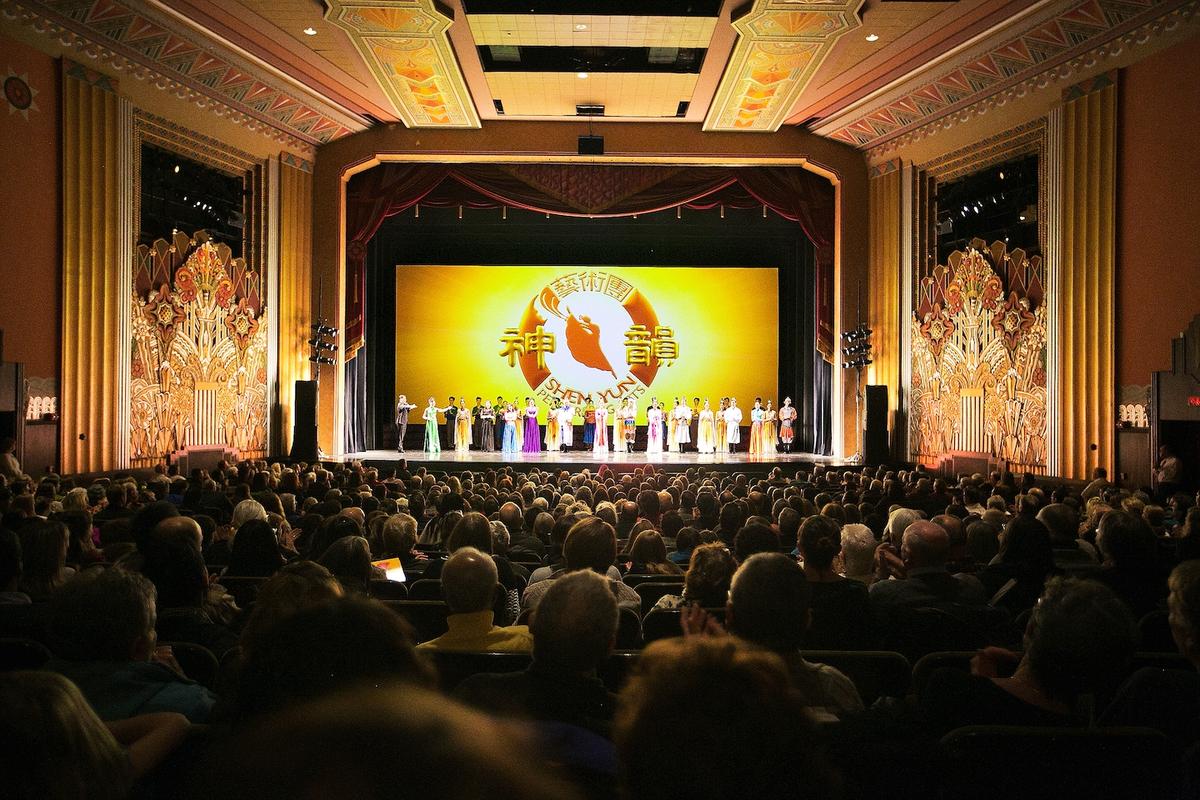 Burlington Theatergoer Says Shen Yun ‘Is Absolutely Wonderful’