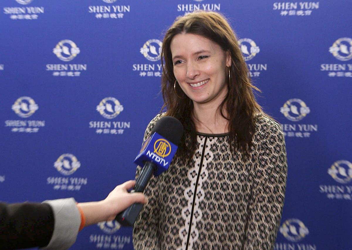 Singer Expresses Admiration for Shen Yun Soprano