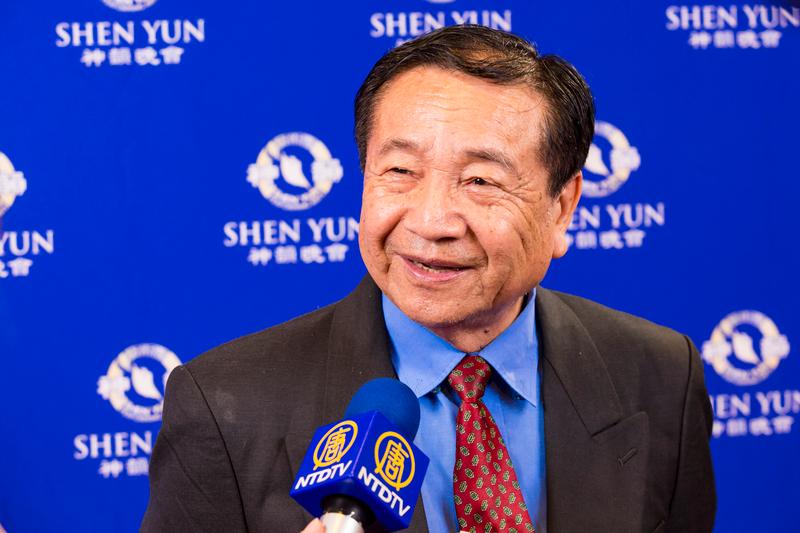Calligrapher Says He Has Greater Wisdom After Seeing Shen Yun