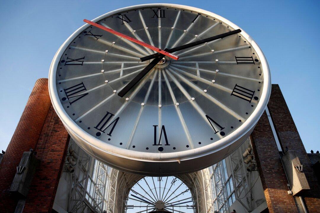 Time for a Change: EU Lawmakers Vote to Scrap Clock Shifts in 2021