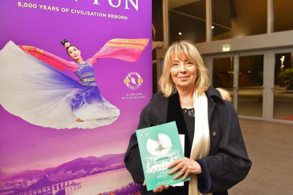 Maria Paola Ingo enjoyed Shen Yun Performing Arts at Teatro del Maggio Musicale Fiorentino on Dec. 27, 2019. (The Epoch Times)
