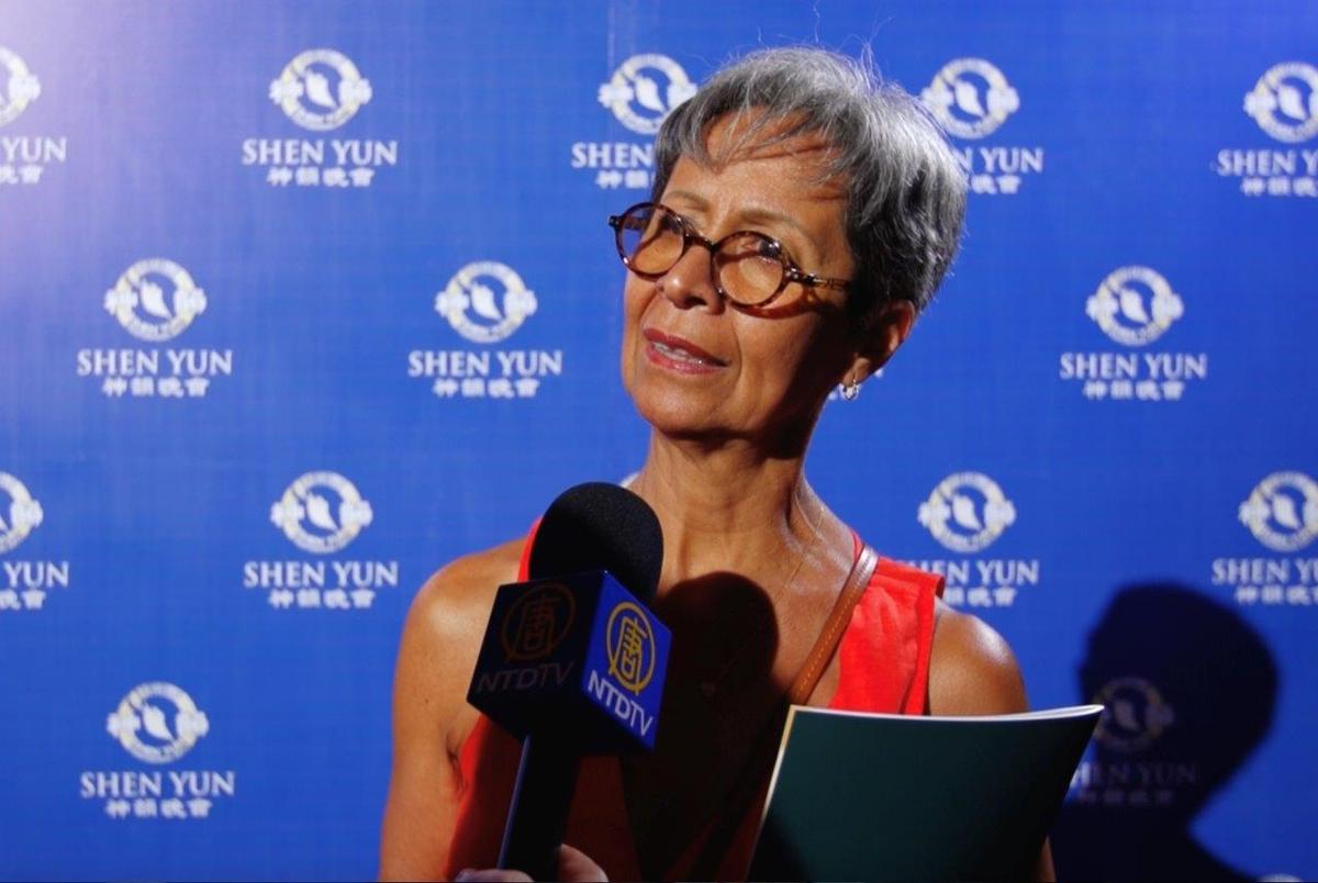 Ballet Instructor Marvels at Sensitivity of Shen Yun Dancers