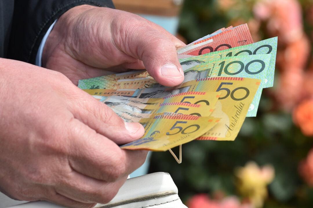 Consumers Tipped to Stash Tax-Cut Savings for Rainy Day