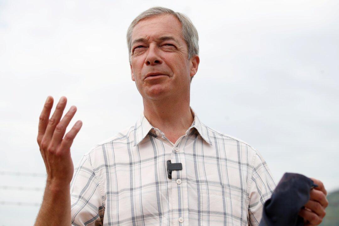 Minister Summons Bank Bosses Over Nigel Farage Account Closure