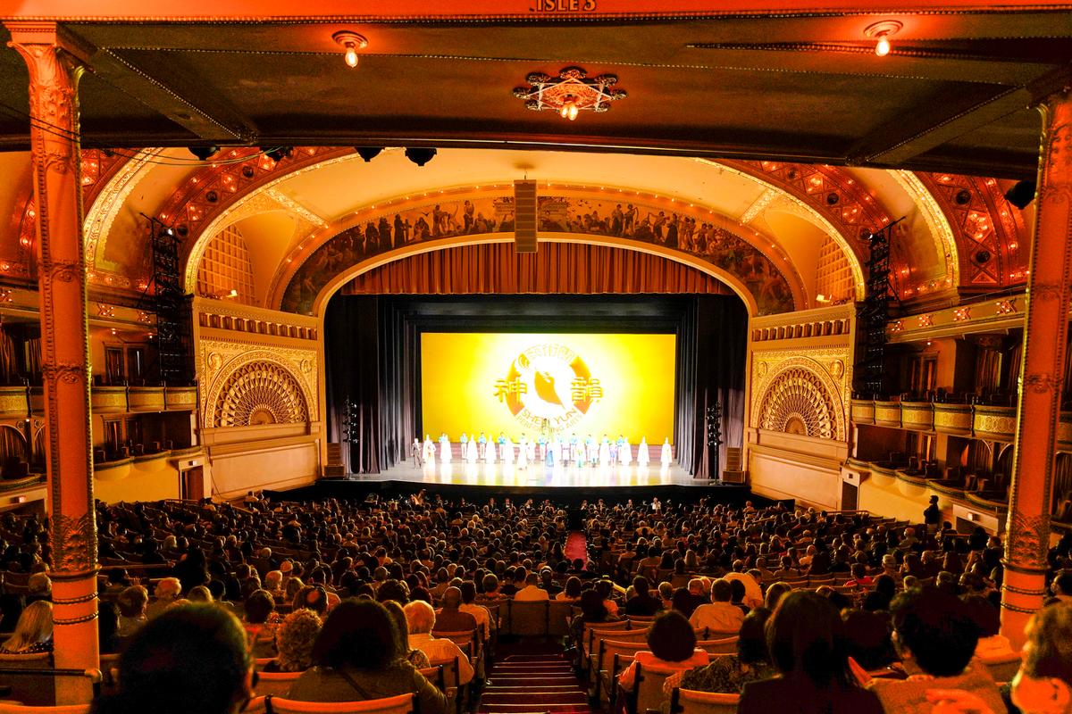 Chicago’s Business Community Praises Shen Yun