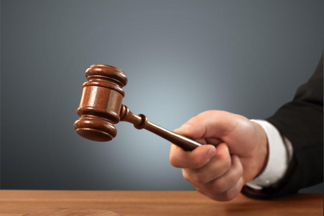 Extradited Chinese Billionaire Appears in US Court, Admits to Bribing San Francisco Official