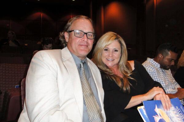 Karri Robinson and Thomas Anstev at the Shen Yun performance at Thrasher-Horne Center at St. Johns River State College in Jacksonville, on Jan. 1, 2022. (Teng Dongyu/The Epoch Times)