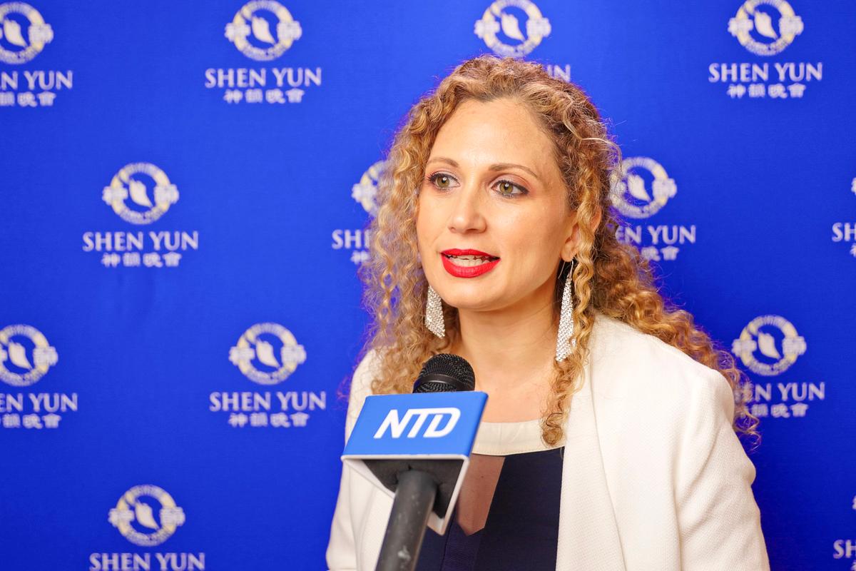 Italian Singer Describes Shen Yun as ‘Almost Non-Human Perfection’