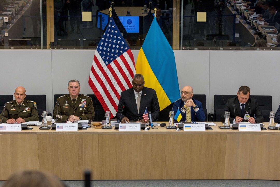 ‘We Owe’ Ukraine Admission Into NATO, Panel Says