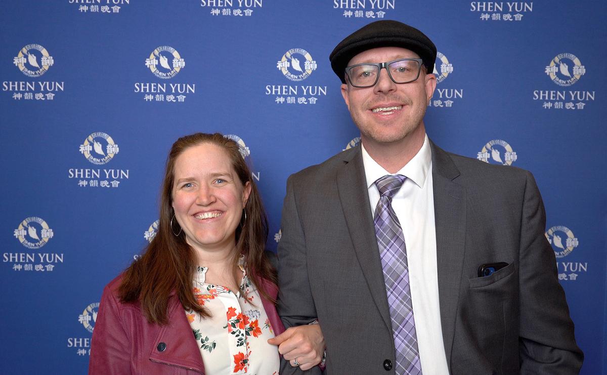 Shen Yun Connects the Universal Commonality Among People, Says Assistant Dean